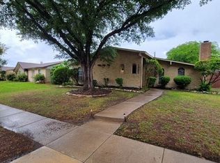 1805 Castille Dr, Carrollton, TX 75007