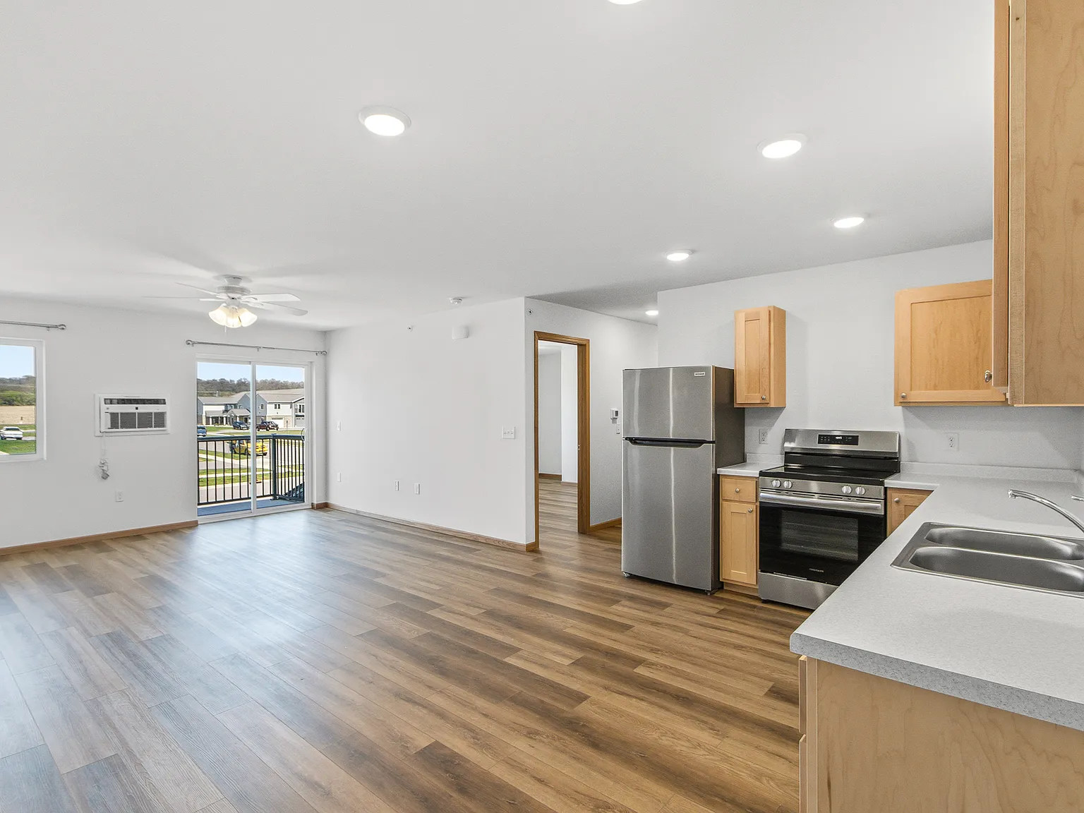 Carver Flats - 207 — Photo 3