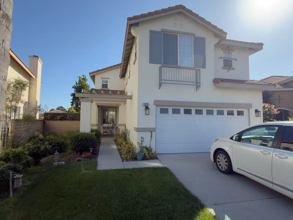 1320 Meadowlark Ln