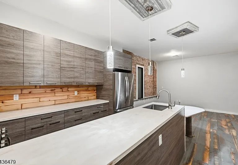 180 Spring St #304 — Photo 8