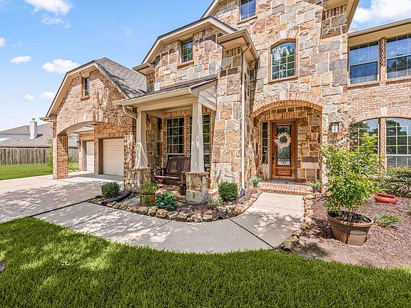 3rd image of 607 Coldstone Ct