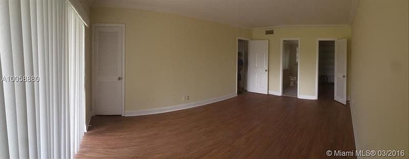 2nd image of 2711 S Palm Aire Dr
