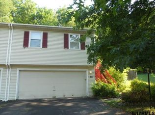 46 Heyden Rd, Troy, NY 12180