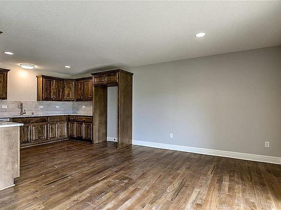 5th image of 5005 N 141st Ln