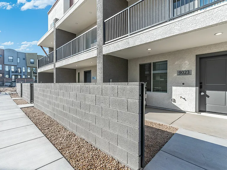 South Mountain Lofts — Photo 21