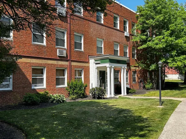 13833 Cedar Rd APT 203C, South Euclid, OH 44118