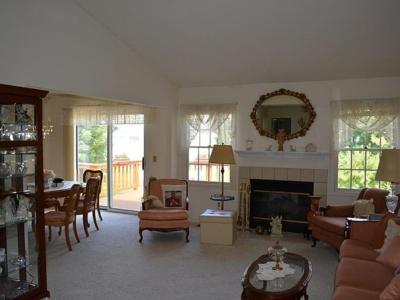 2nd image of 41616 Monterey Dr #1