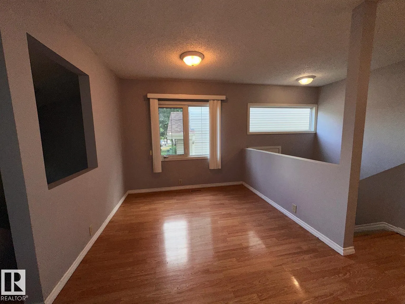 4 bed, 2.0 bath, 990 sqft, $1,800 — Photo 4