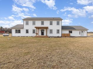 5974 S East County Line Rd, Carson City, MI 48811