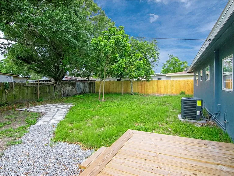 3708 W Tyson Ave — Photo 27