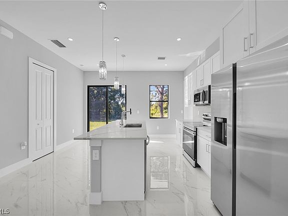 5th image of 2709 50th St W