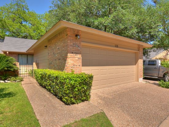 7211 Lakewood Dr APT 123, Austin, TX 78750