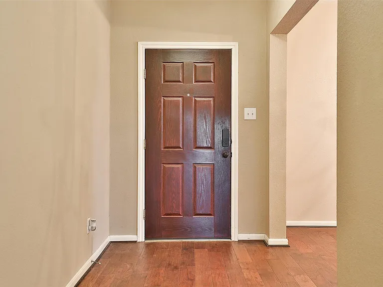 19627 Beachy Ct — Photo 6