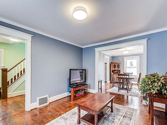 3rd image of 168 Edinburgh Rd N