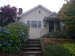 723 N 77th St, Seattle, WA 98103