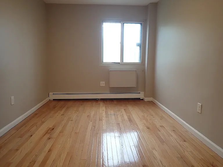 1174 Sherman Ave #3 — Photo 9