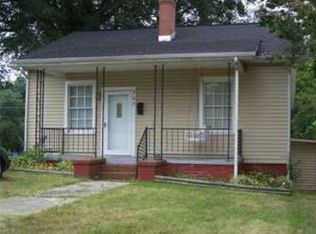 707 Piedmont Way, Burlington, NC 27217