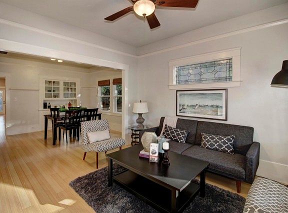5th image of 2557 41st St