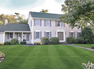 260 Chestnut Dr, East Greenwich, RI 02818