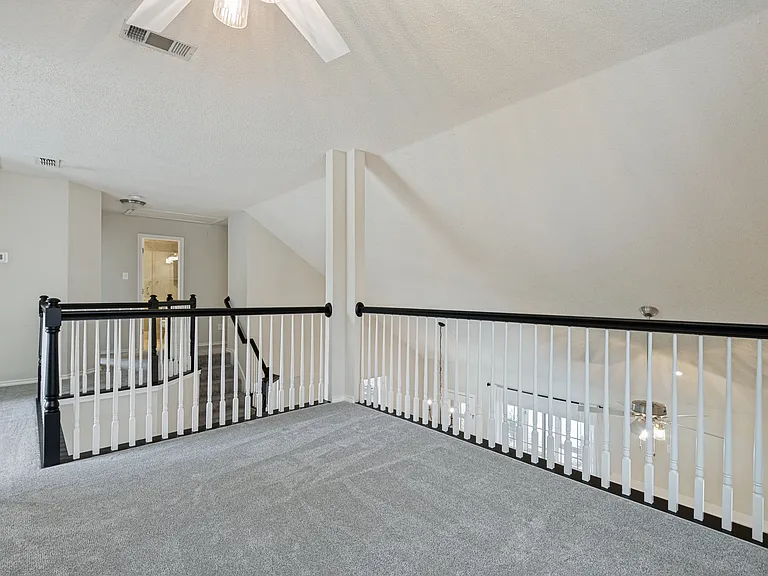 6137 Pebble Creek Dr — Photo 13