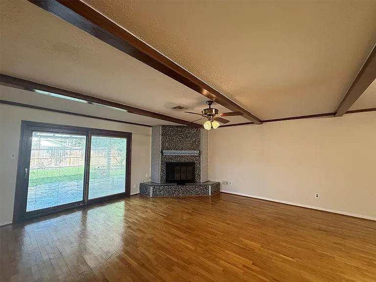 7718 Lacy Hill Dr — Photo 9