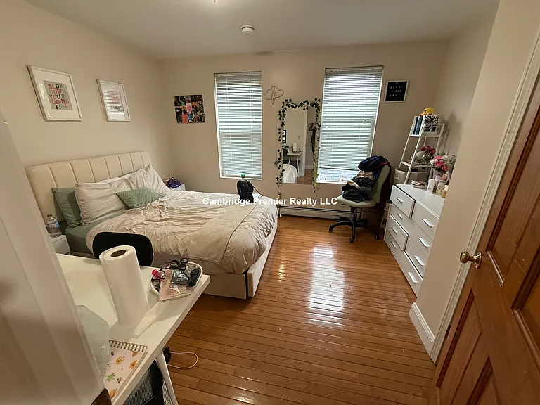279 Pearl St #2 — Photo 8