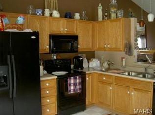 1093 Big Sky Dr, Fenton, MO