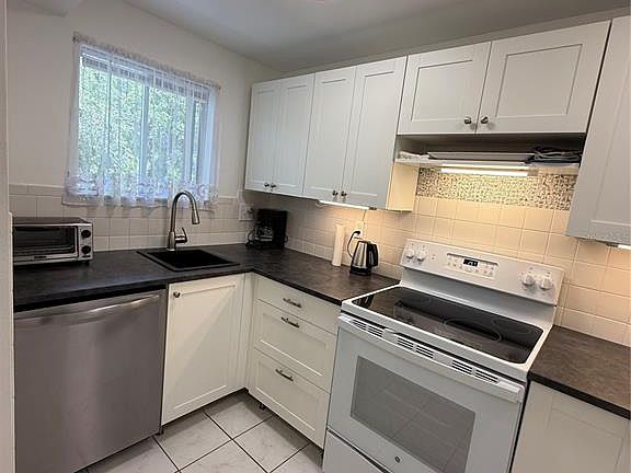 2nd image of 1243 S MARTIN LUTHER KING JR AVENUE #C303