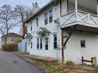 114 1/2 Cochran St, Fairmont, WV 26554