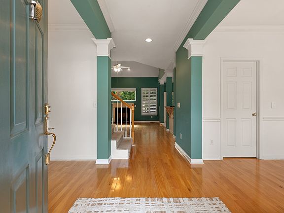 4th image of 1405 Jackson Pl