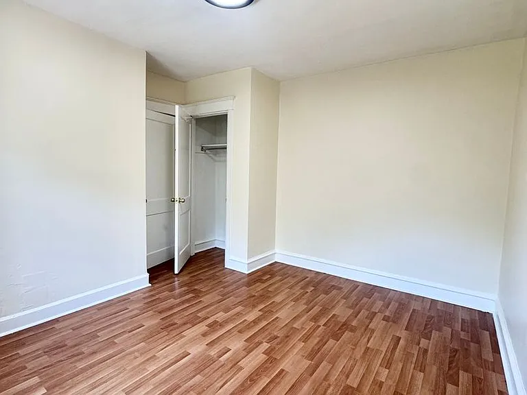 Fieldview Apartments — Photo 13