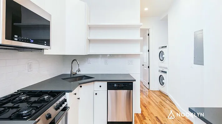 Rented by Nooklyn NYC LLC | media 59