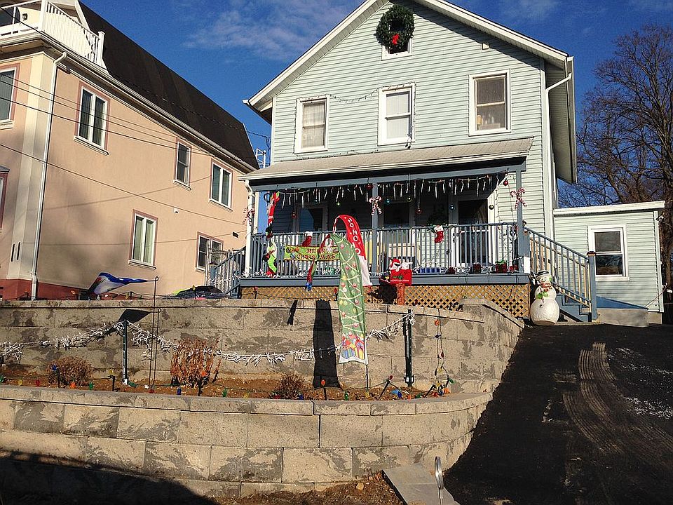 1st image of 13 Jackson St