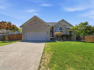 7317 Quindero Run Rd, Louisville, KY 40228