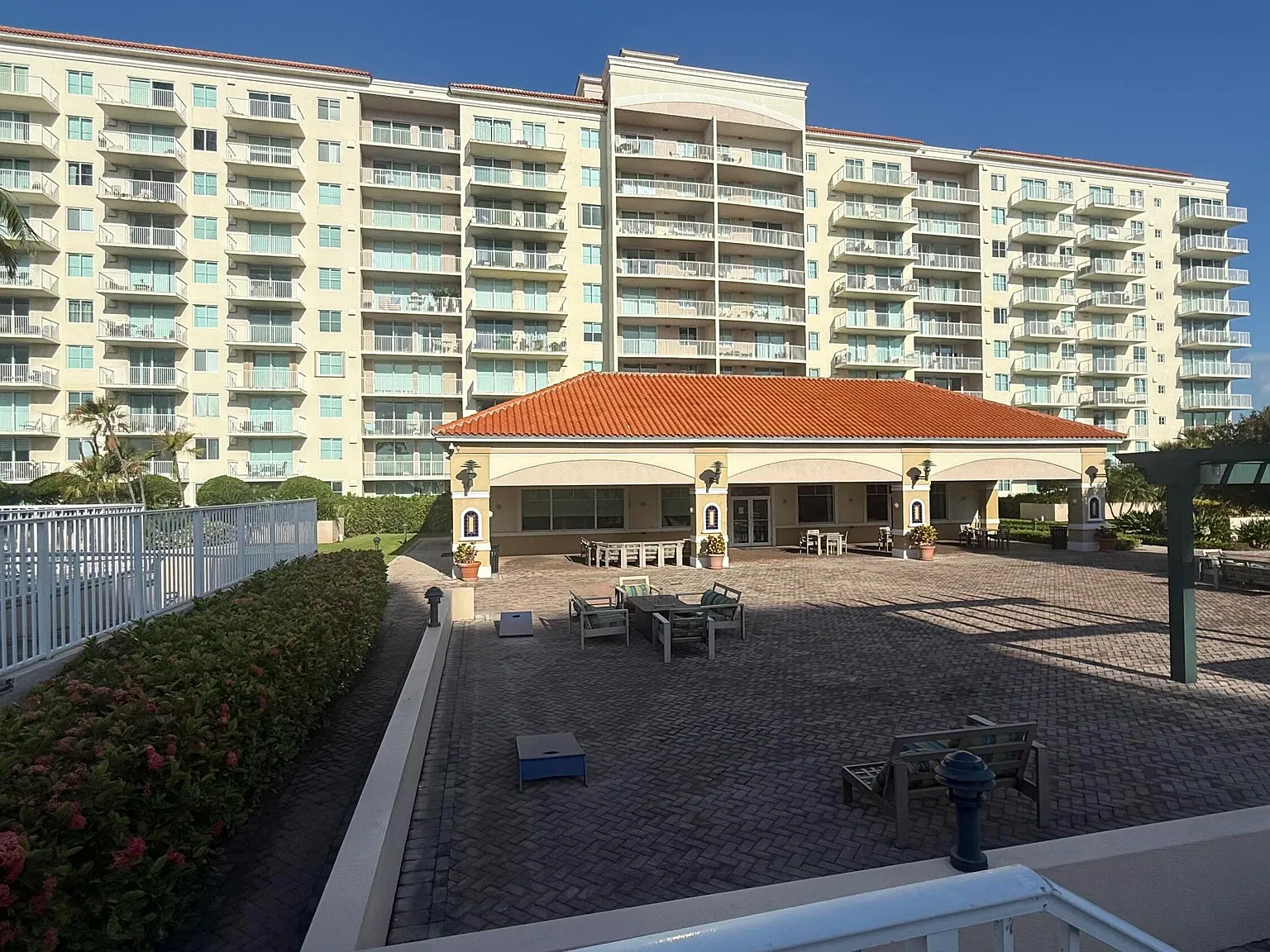 The tides at Bridgeside Square — Photo 2