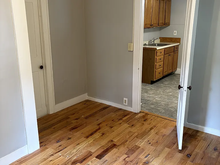 115 Main St #B — Photo 7