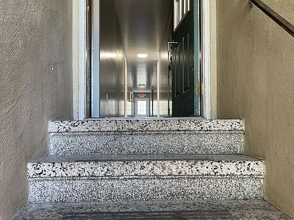 2nd image of 867 Huntington Ave #10