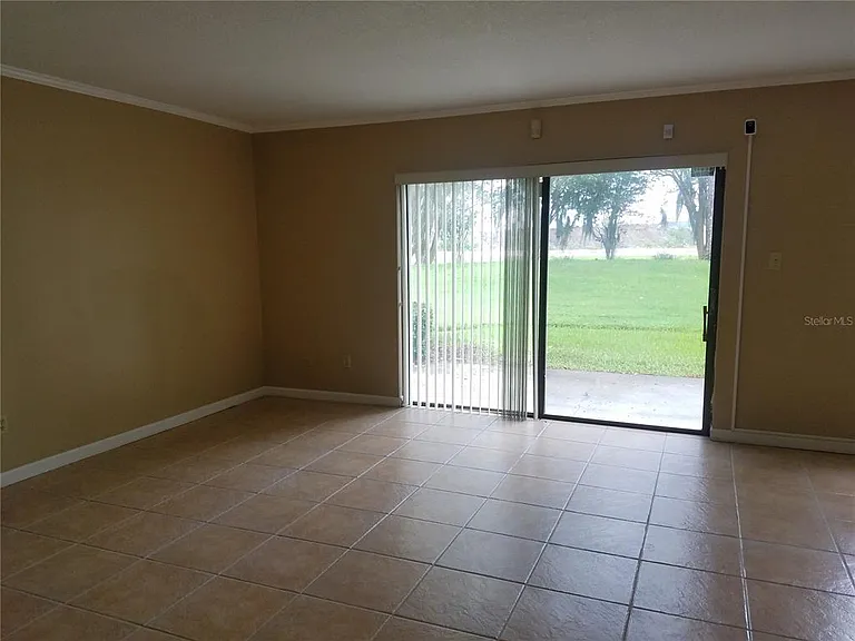 5421 Vineland Rd #6A — Photo 3