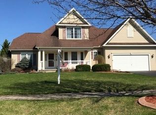 680 Old Country Rd, Rochester, NY 14612