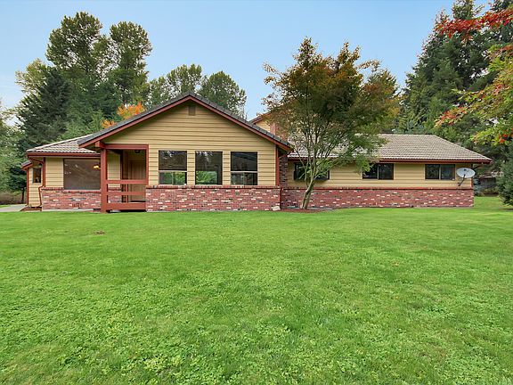 3rd image of 23916 Country Dr E