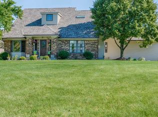 1533 Timberlake Trl, Fort Wayne, IN 46804