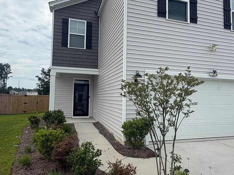 742 Ladywood Dr — Photo 3