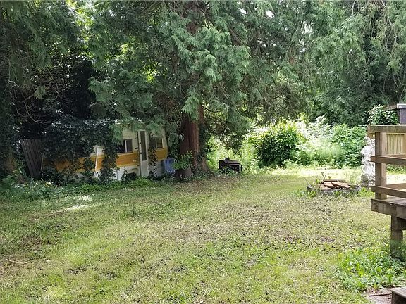 3rd image of 8230 Beachway Dr Dr