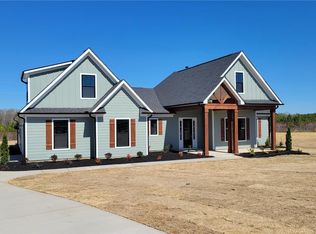 477 Young Rd, Clinton, SC 29325