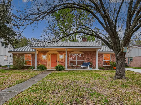 5911 Warm Springs Rd, Houston, TX 77035