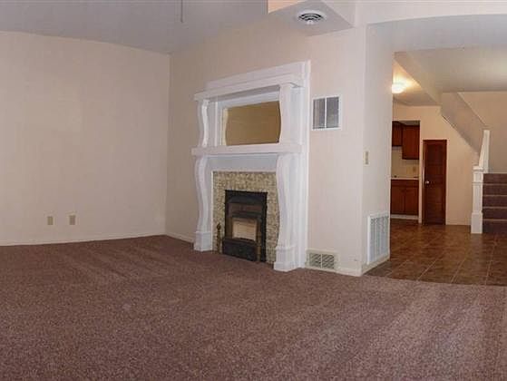 1st image of 308 1/2 Washington Ave