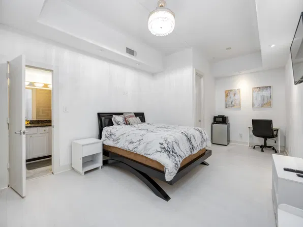 2608 Polk St, Houston, TX 77003