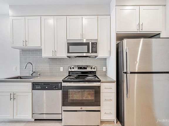 2nd image of 82 Terra Vista Ave #B