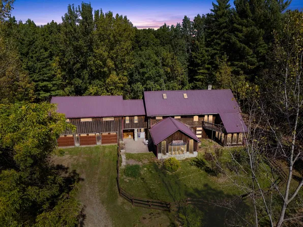 51181 Green Island Rd, Miles, IA 52064