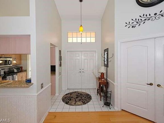 2nd image of 8012 Breton Cir